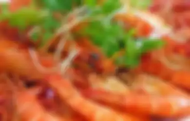 Ibu-ibu se-Indonesia Mesti Tahu Ini, Jangan Langsung Buang Kepala Udang Usai Bersihkan Makanan Laut Ini, Nyatanya Punya Manfaat untuk Tubuh!