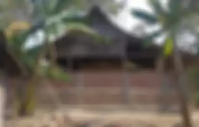 Rumah milik Giman (47) warga Desa Mengger, Kecamatan Karanganyar Kabupaten Ngawi, Jawa Timur.