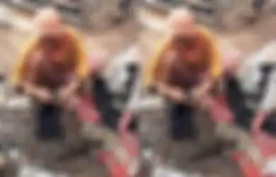 Agar 2 Anaknya Bisa Belajar Online, Suami Istri Pemulung Ini Utang Beli Pulsa dan Pinajm Ponsel Teman, 'Jangankan Beli HP, Beli Beras Saja Susah'