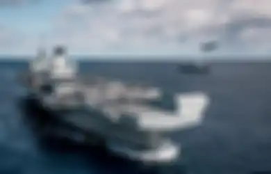 Militer China Langsung Siaga Tingkat Tinggi Saat Tahu Inggris Kirim Kapal Perang Terbesar Mereka ke Laut China Selatan, 'Mundur atau Berperang?'