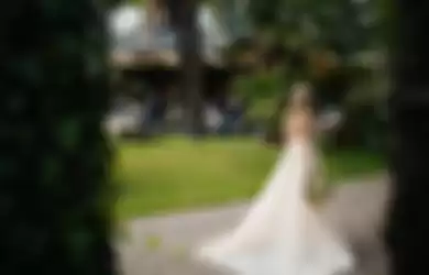 Duduk di Pelaminan Tanpa Pasangan Diiringi Sorak Sorai Tamu, Pengantin Wanita Ini Ijab Sendirian, Awalnya Gegara Ditanya Kapan Nikah Terus