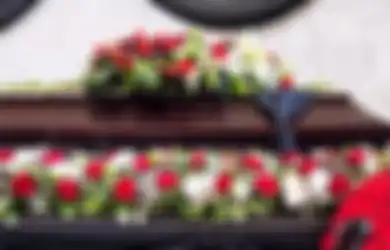 Entah Dapat Wangsit Dari Mana, Pria Ini Pura-pura Mati saat Istri Kelewat Boros, Apesnya Justru Dapat Sumpah Serapah dari Keluarga