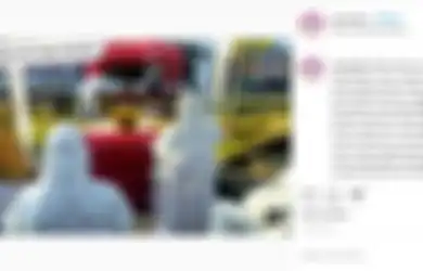 Positif Covid-19 pada H-3 Jelang Pernikahannya, Pria Ini Ucapkan Ijab Kabul dengan APD Lengkap, Penghulu Duduk di Tenda yang Berjarak
