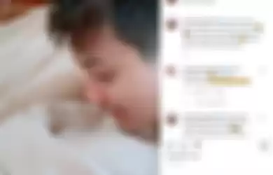 Unggahan video Irwansyah sedang berbicara dengan embrio di instagram Zaskia Sungkar