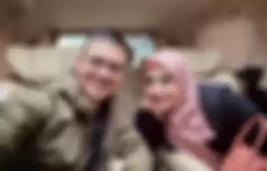 Irwansyah dan Zaskia Sungkar