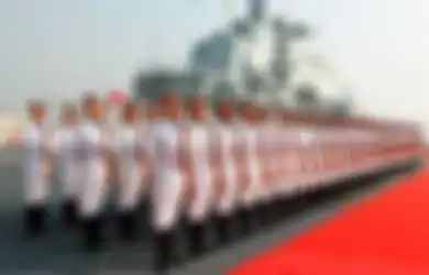 Masih Bentrok di Laut China Selatan, Ini Perbandingan Kekuatan Militer China dan AS, Terbaru Tentara China Klaim Usir Kapal Perusak AS
