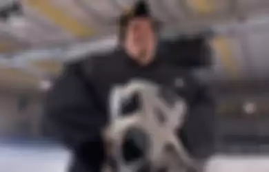 Iklan Hockey Tape Shot on iPhone 11 Pro