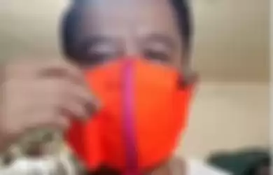 inovasi baru dari seorang penjahit yang bikin masker khusus untuk yang merokok