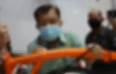 Bikin Melongo, Sepeda Brompton Bertanda Tangan Jusuf Kalla dan Sandiaga Uno Dilelang, Laku Seharga Dua Kawasaki Ninja 250 4 Silinder