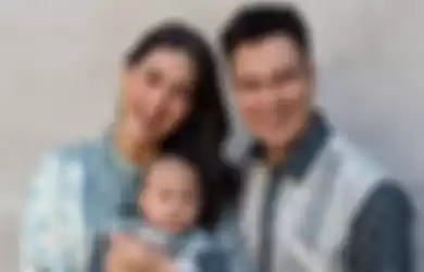 Sibuk Urus Anak, Foto Paula Verhoeven Selfie Bareng Kiano Jadi Sorotan, Istri Baim Wong Dinilai Makin Cantik Oleh Netizen!