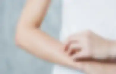 Menderita Penyakit Kulit Langka, Alergi terhadap Sentuhan Sendiri, Remaja Ini Justru Berhenti Minum Obat Demi Bisa Menggambar di Kulitnya dan Hasilkan Seni Unik