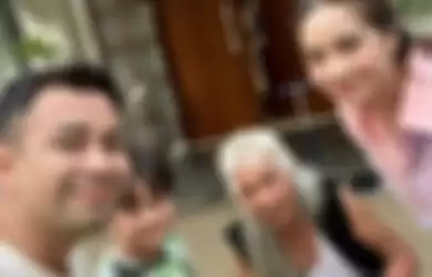 Raffi Ahmad dan Nagita Slavina Mendadak Unggah Video Kebersamaan dengan Gideon Tengker Usai sang Ayah Mengamuk Minta Diperhatikan Anak dan Menantu: Kita Semua Sayang Papa Dion