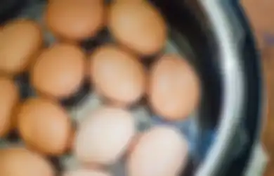 Coba Tambahkan Baking Soda Saat Merebus Telur, Lihat Hasil yang Tak Terduga ini Setelah 10 Menit, Apa yang Terjadi? 