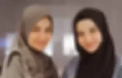  Zaskia Sungkar dan Shireen Sungkar 