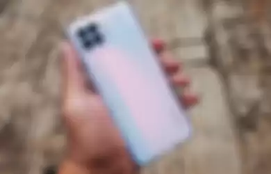 Oppo Reno4 F warna putih