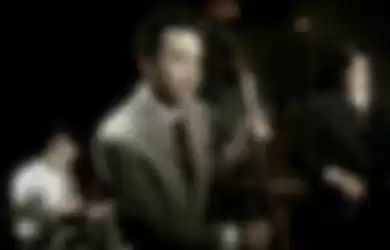 Mark Hoppus di video klip 'I Miss You'