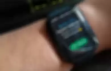 Tampilan notifikasi di Oppo Watch