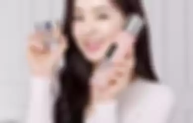 Irene Red Velvet sebagai brand Ambassador CLINIQUE