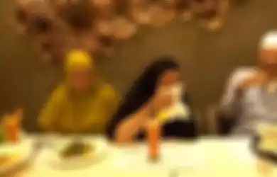 Kartika Putri Bikin Mertuanya Muntah di Meja Makan, Habib Usman Langsung Tegur Kelakuan sang Istri yang Gegayaan Demi Konten: Wajib Abisin, Mubadzir Itu Dosa!