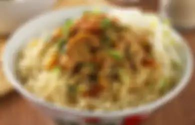 Ingat, Jangan Pernah Makan Mi Ayam dengan Ciri-ciri Seperti Ini, Meski Nikmat Tapi Justru Bisa Bahayakan Kesehatan!