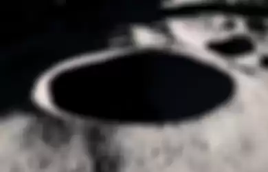 NASA temukan air di bulan.