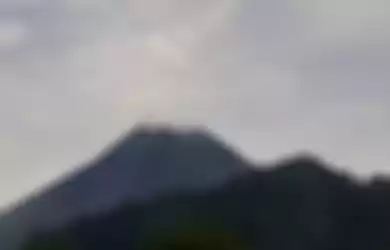 Status Gunung Merapi resmi dinaikkan dari level waspada jadi siaga.