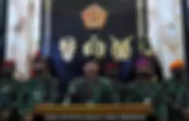 Panglima TNI Panglima TNI, Marsekal Hadi Tjahjanto pada Minggu (15/11/2020)  mengumpulkan lima Komandan Komando Utama (jenderal perang TNI) di Mabes TNI Cilangkap, Jakarta Timur. 