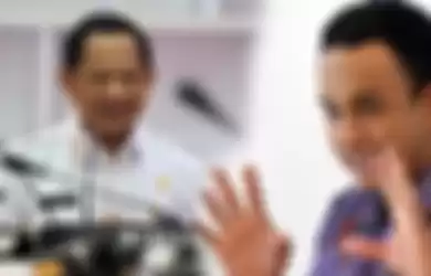 Anies Baswedan terima penghargaan berkali-kali dari Mendagri, Tito Karnavian dituding cari perhatian demi jadi Cawapres 2024.