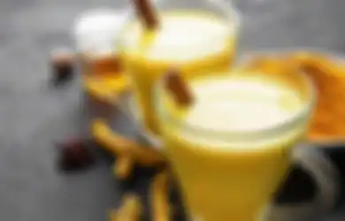 Coba Minum Susu Kunyit, Manfaatnya Mengagumkan dari Sehatkan Jantung hingga Tulang, Begini Cara Mudah Membuatnya!