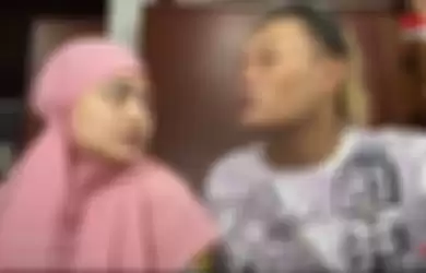 pelawak yang bernama asli Entis Sutisna itu mengaku berusaha mati-matian supaya nanti anaknya bareng Nathalie Holscher tak mirip dirinya.