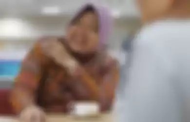 Sehari Jabat Menteri Sosial, Bu Risma Hapus Bansos Sembako, Bantuan Tunai Langsung Ditransfer, Bagaimana Jika Tak Punya Rekening?