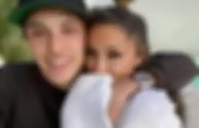 Ariana Grande dan Dalton Gomez