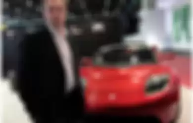 Elon Musk jadi orang terkaya di dunia. Penasaran apa mobil pertama yang ia miliki?