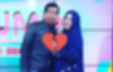 Kiwil Kini Akhirnya Malah Akui Kalau Hidupnya Hancur Berantakan Usai Rumah Tangganya dengan Rohimah di Ujung Tanduk, Padahal Sebelumnya Eva Belisima Sempat Pamer Foto Mesra Bareng Sang Komedian: Hancur, Hancur Hidup Gue...