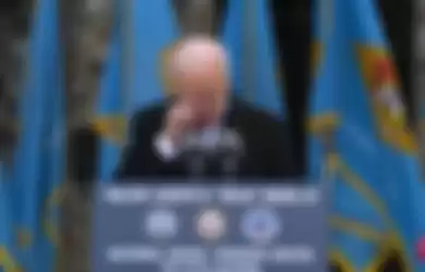 Joe Biden menangis