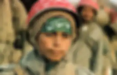 Saat Iran Diklaim Gunakan Cara Mengerikan: Anak-anak untuk Membersihkan Ranjau di Garis Depan dan Memulai Tahun Baru dengan Slohan 'Perang! Perang!'
