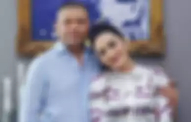 Krisdayanti Ikuti Ritual Turun Temurun dari Neneknya yang Keturunan Belanda Untuk Manjakan Suami