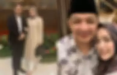 Pasangan artis Pasha Ungu dan Adelia Wilhelmina 