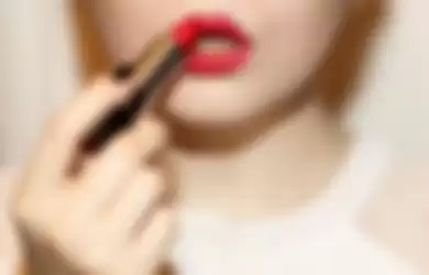 Penggunaan lipstik