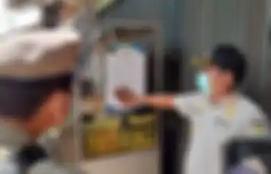 Makan di Tempat 20 Menit Selama PPKM Level 4, Kenali Resiko Makan Terlalu Cepat Bagi Kesehatan