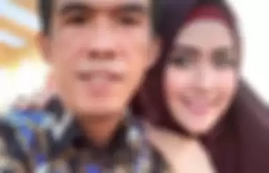 Bahagia Usai Dinikahi Suami Barunya dan Lepas dari Pelukan Kiwil, Kini Meggy Wulandari Malah Terciduk Curhat Soal Kerinduan pada Anak-anaknya, Tulis Kalimat Haru Menyayat Hati ini: Aku Rincu Tawa Candamu...