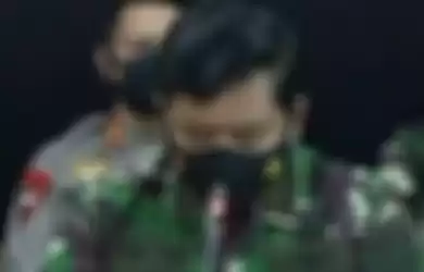 Panglima TNI Hadi Tjahjanto menyatakan 53 awak KRI Nanggala-402 telah gugur saat mengemban tugasnya.