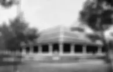 Seni Bangunan Peninggalan Sejarah Islam di Indonesia, Pada Masa Kerajaan-kerajaan Islam Banyak Keraton yang Umumnya Menghadap ke Utara