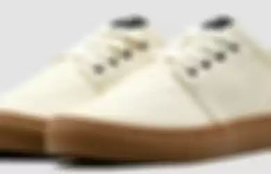 Sneakers Low Warna Putih Gum Brodo