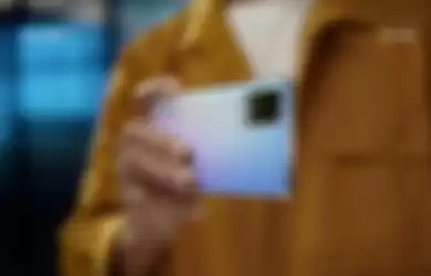 Tampilan vivo V21 5G di video teaser.