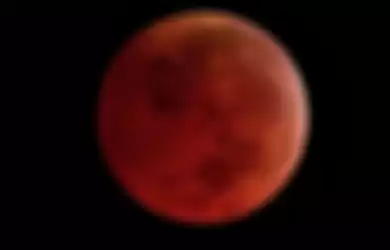 Ilustrasi Gerhana Bulan Total (Super Blood Moon)
