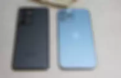 Samsung S21 Ultra dan iPhone Pro Max 12