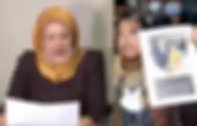 Seorang wanita bernama Rosmawaty mengaku sebagai istri pertama Hotma Sitompul. Sebut sang pengacara tak mengakui darah dagingnya.