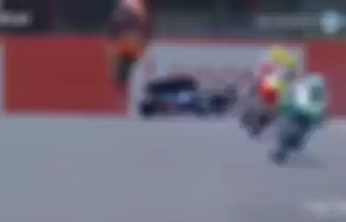 Foto kecelakaan fatal pebalap Moto3 Jason Dupasquier dikecam, Valentino Rossi punya 2 pilihan ini. 