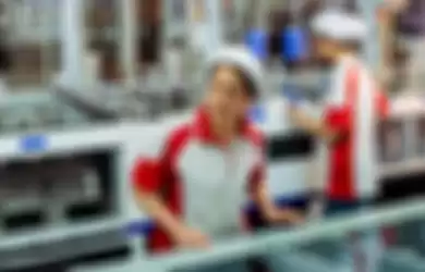 Ilustrasi pekerja Apple di pabrik China